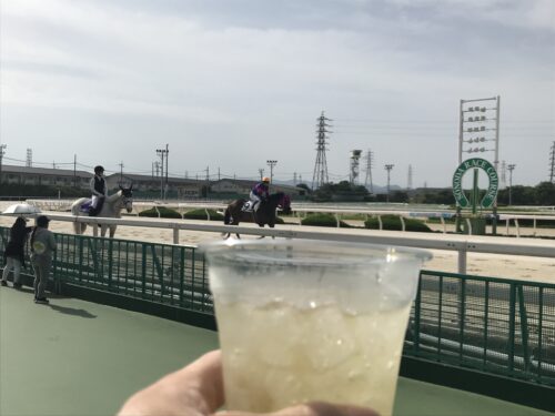 7E499469-066C-40CA-BB27-040C6851BEE6